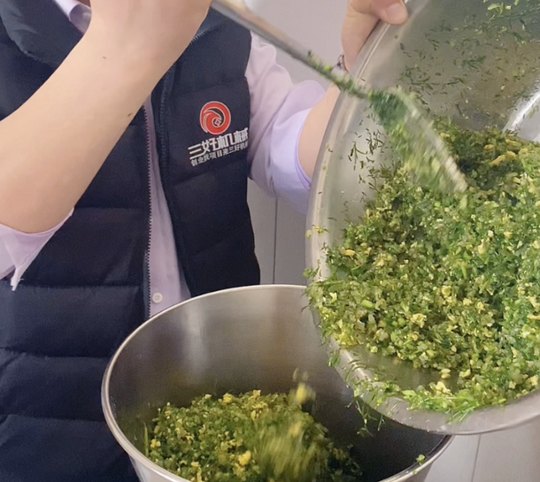 仿手工餃子機(jī)能做素餡餃子嗎