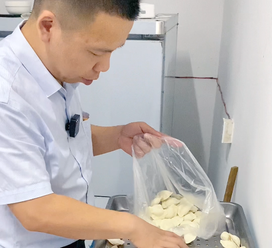 餃子機(jī)怎么做速凍餃子