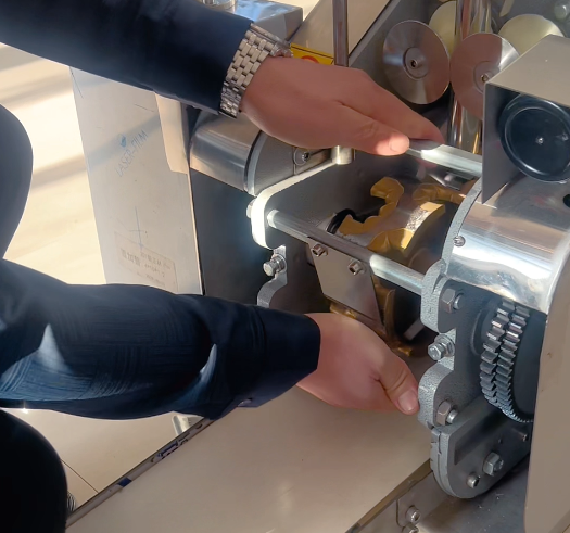 餃子機能不能進(jìn)行更換機頭