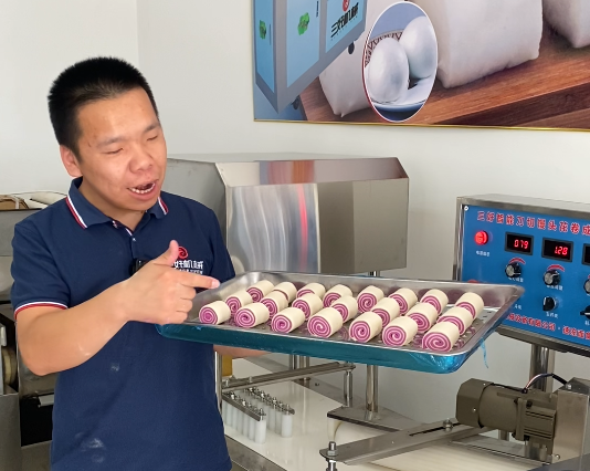 方形饅頭機(jī)