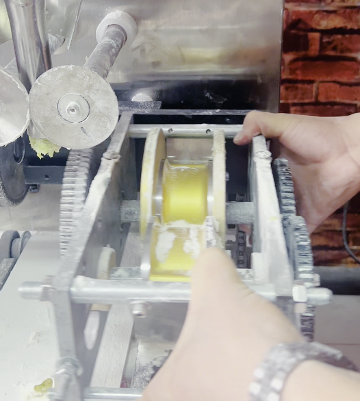 包子餃子一體機(jī)設(shè)計