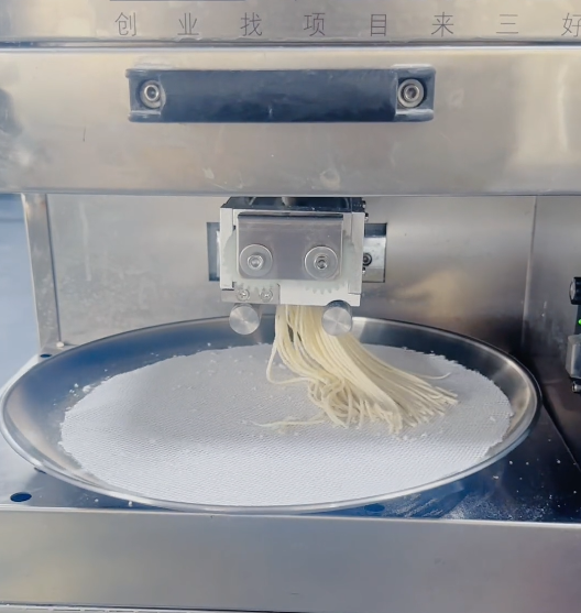 小型智能面條機(jī)