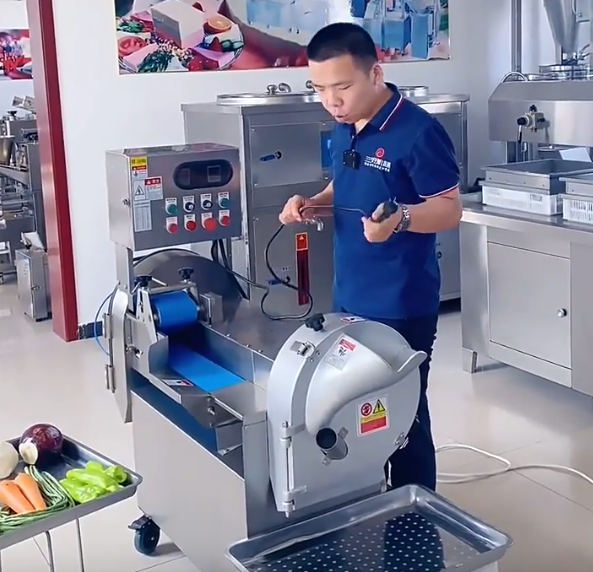 甘肅餐飲老板跨省尋切菜機：從“心涼半截”到當(dāng)場下單三好憑啥？